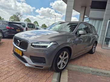 וולבו XC90