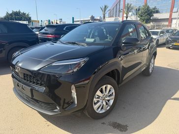 טויוטה יאריס קרוס