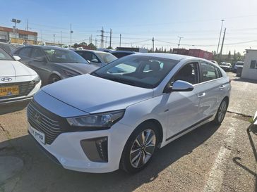 יונדאי איוניק