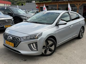 יונדאי איוניק