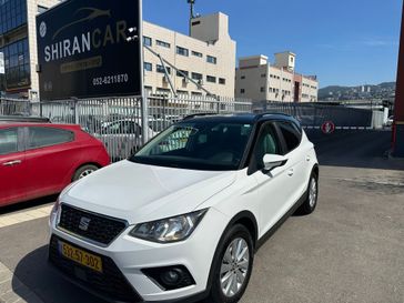 סיאט ארונה