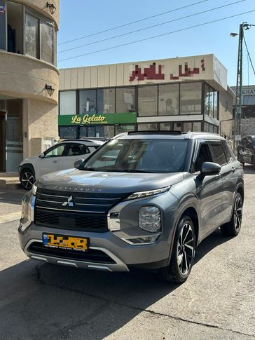 מיצובישי אאוטלנדר