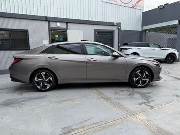 יונדאי אלנטרה