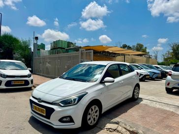 יונדאי I20