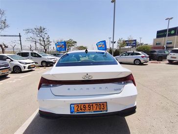 יונדאי אלנטרה