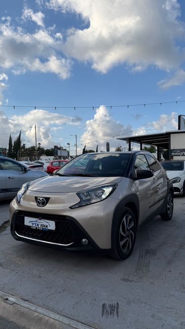 טויוטה אייגו