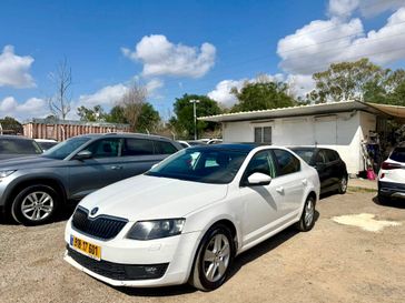 סקודה אוקטביה