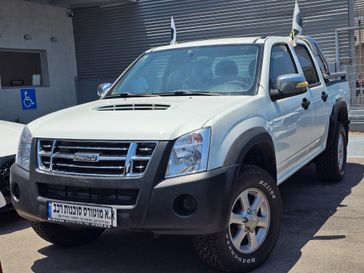 איסוזו D-Max