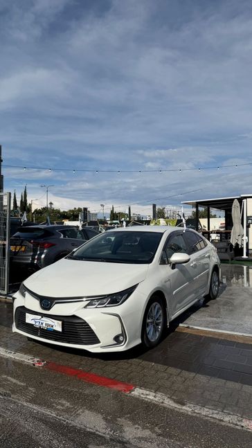 טויוטה קורולה