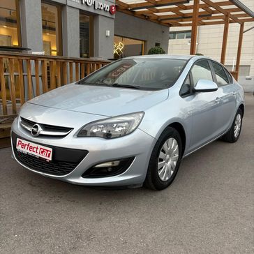 אופל אסטרה ברלינה