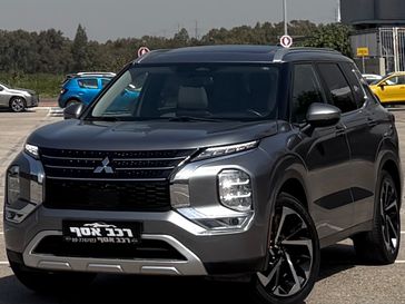 מיצובישי אאוטלנדר