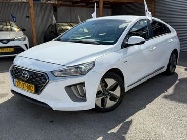 יונדאי איוניק