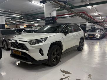 טויוטה RAV4