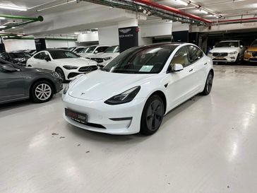 טסלה MODEL 3