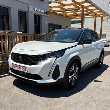 פיג'ו 3008