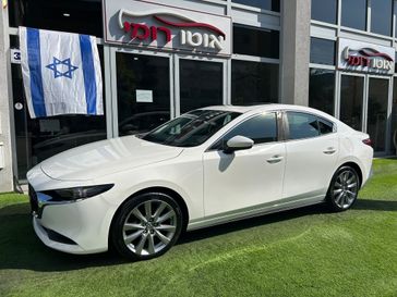 מזדה 3