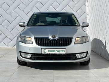 סקודה אוקטביה