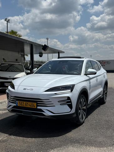 בי ווי די SEAL U