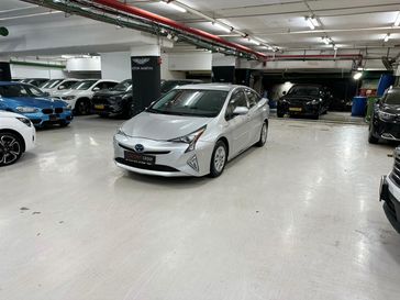 טויוטה פריוס