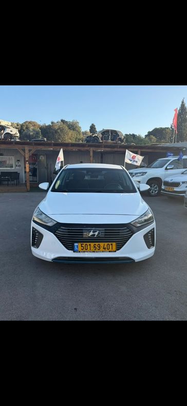 יונדאי איוניק