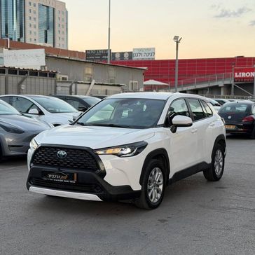 טויוטה קורולה קרוס