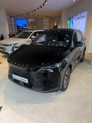 אומודה 7 PHEV