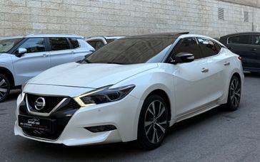 ניסאן מקסימה