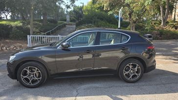 אלפא רומיאו סטלביו