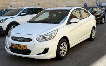 יונדאי I25