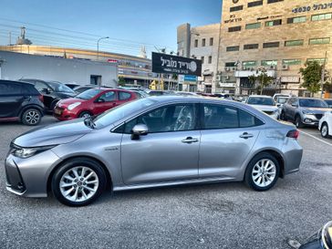 טויוטה קורולה