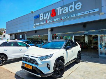 טויוטה RAV4