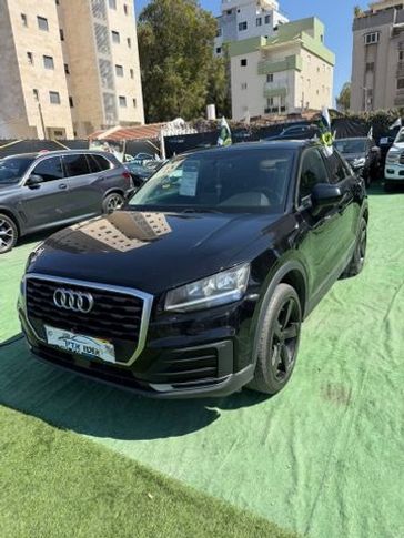 אאודי Q2