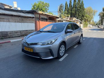 טויוטה קורולה