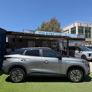 צ'רי FX EV