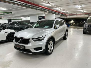 וולבו XC40