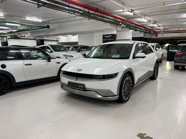 יונדאי איוניק