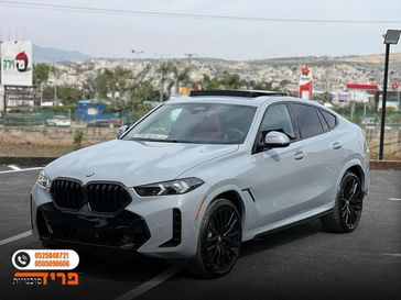 ב מ וו X6