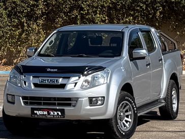 איסוזו D-Max