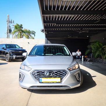 יונדאי איוניק