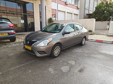 ניסאן אלמרה