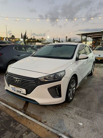 יונדאי איוניק