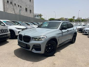 ב מ וו X4