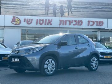 טויוטה אייגו