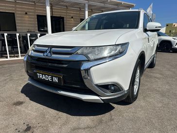 מיצובישי אאוטלנדר