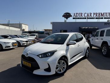 טויוטה יאריס