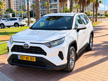 טויוטה RAV4
