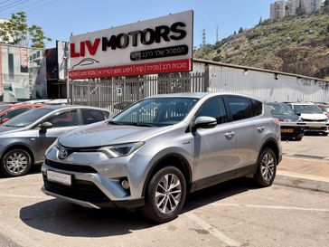טויוטה RAV4