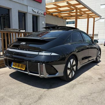 יונדאי איוניק