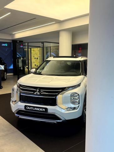 מיצובישי אאוטלנדר