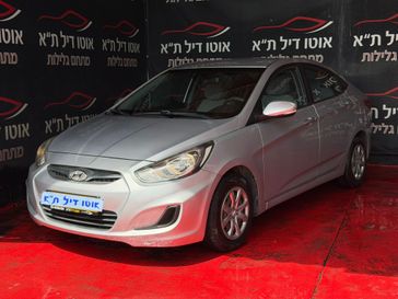 יונדאי I25